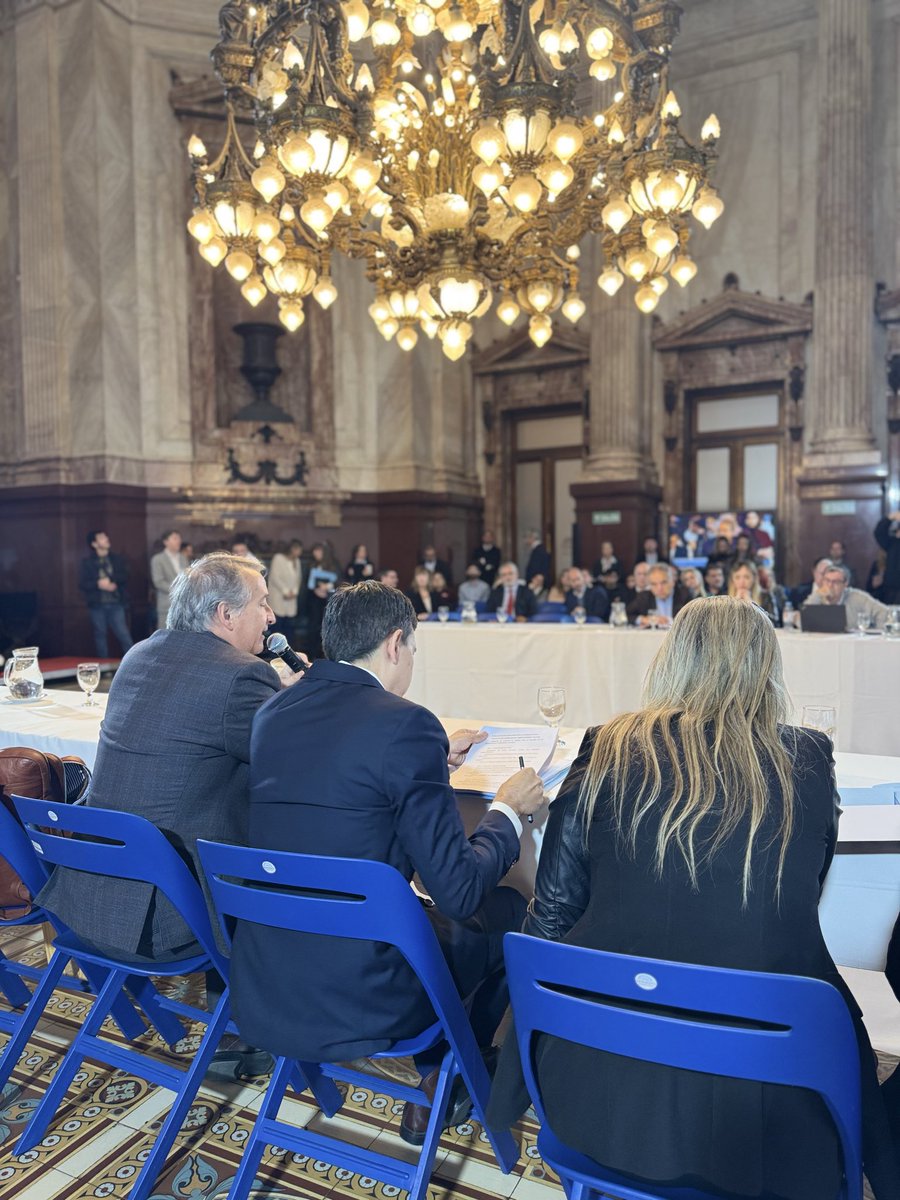 Avanzando en la elección de un Defensor del Pueblo con la comisión Bicameral de Defensoría.
Impulsamos la elección de esta figura para que la Argentina vuelva a tener un Defensor del Pueblo a la altura de su gente 🇦🇷