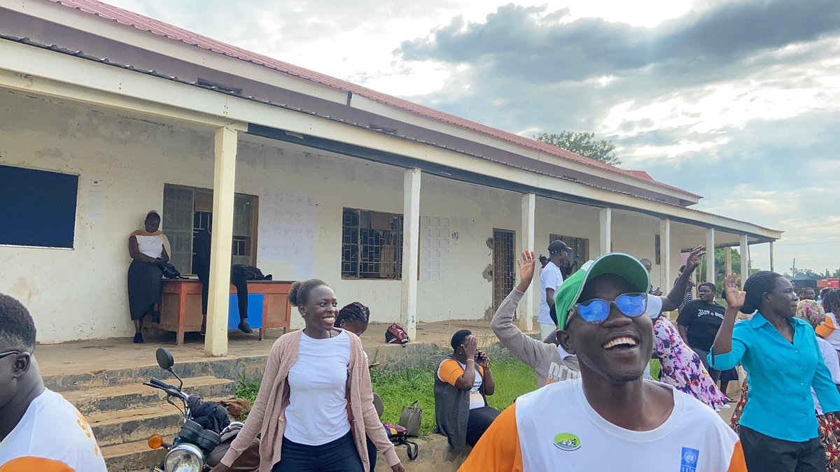 UNAUGulu's tweet photo. 💚 What an incredible experience! The Gulu UNAU Chapter proudly joined the Gulu City Walk and Dialogue with Joshua Cheptegei — and what a success it was! 🎉
From powerful conversations to energetic steps, our team shone bright representing UN values in action! 🌍✨
#UNAUUganda https://t.co/RZmgd6Wy0B