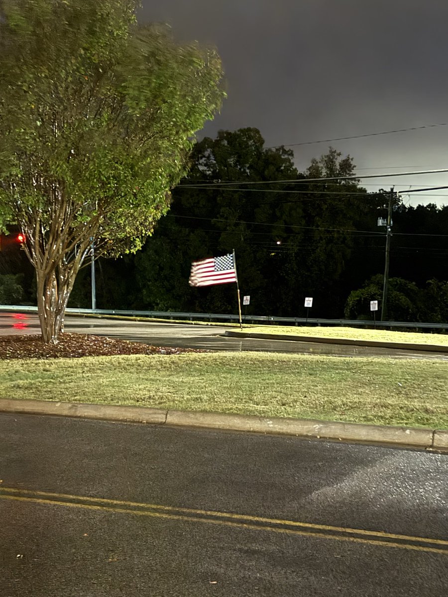 F3Brig's tweet image. Catfish led 10 this morning in the wind and rain. Did a little neighborhood four corners, Donkey/Squat Webb, DORA work, and lunge or Crawl Bear Hill. Great crew as always at Brig