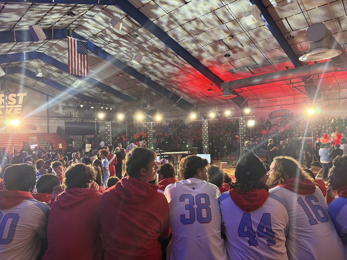 jwstarkey's tweet photo. Tune in to @espn now to watch @stephenasmith and the @FirstTake crew LIVE from @DelStateUniv in Dover, Del.! https://t.co/LVvqevDRWF