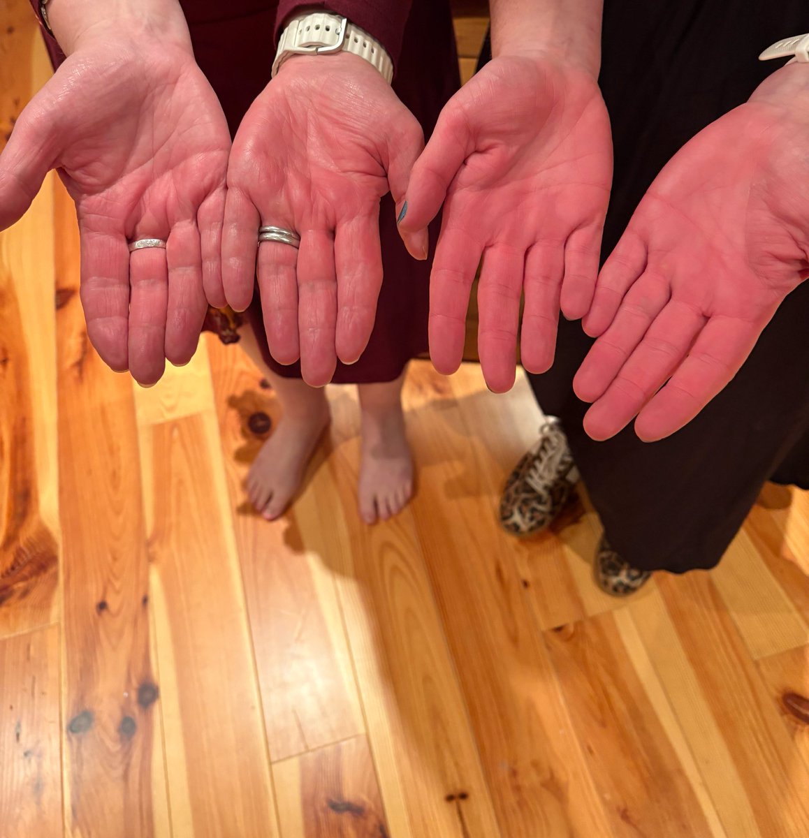 JoeTawse's tweet photo. No need for hand warmers, despite the rapidly approaching winter.  My tawse does the job just fine. So these very naughty young ladies told me. https://t.co/ogoZdCMExH