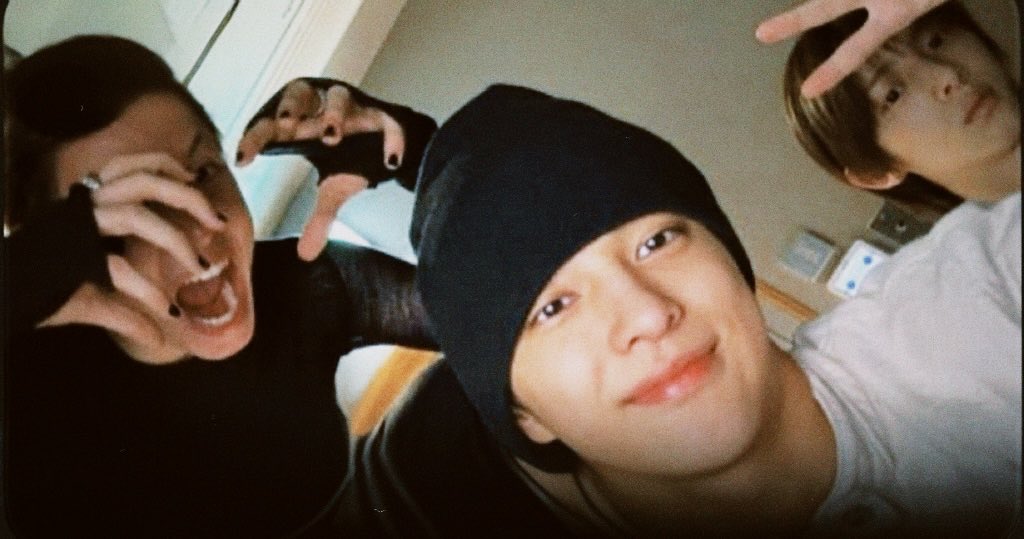 cortisfilms's tweet photo. #keonho live with #martin &amp; #juhoon https://t.co/XZbVE7RoIO