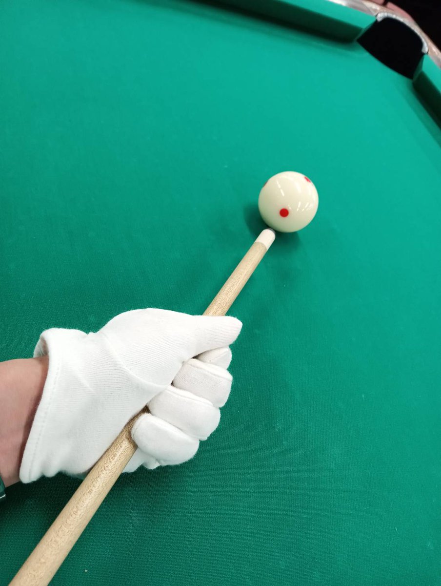 HSCustomizer's tweet image. #ビリヤード ＃初心者 にありがちなブリッジ、よく見かける順です。
①ズゴック 指3本不安定さが特徴
②バルタン ✌サインより難易度高め
③美人局 男女比で言うと女性に多め

(´・ω・｀)個人的にはシコシコ✌ストロークコンボからの🙌バンザイフィニッシュが一番(笑)ツボなので大好き♥(｡&amp;gt;﹏&amp;lt;｡)b