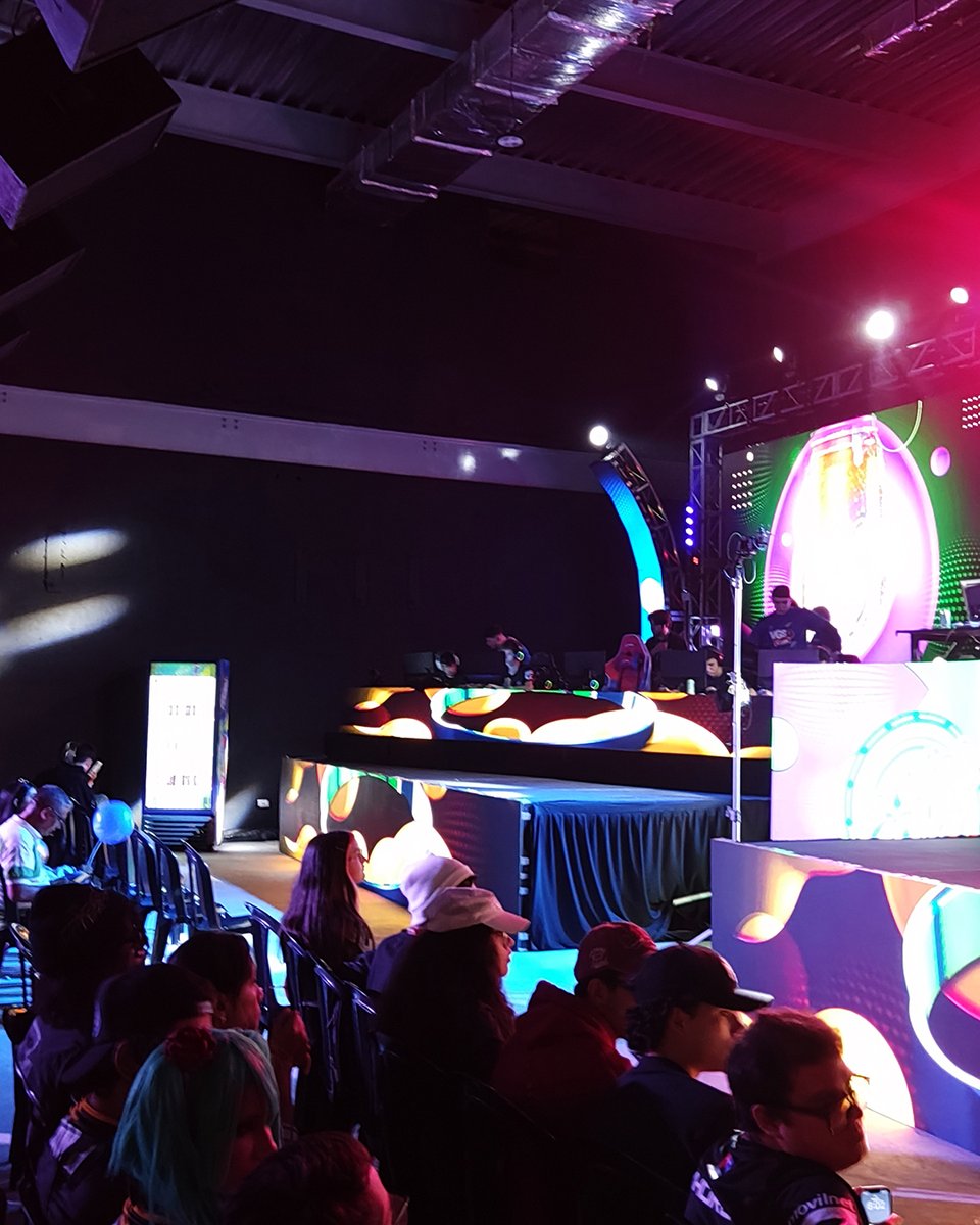 vlakyto 🇻🇪 tweet media