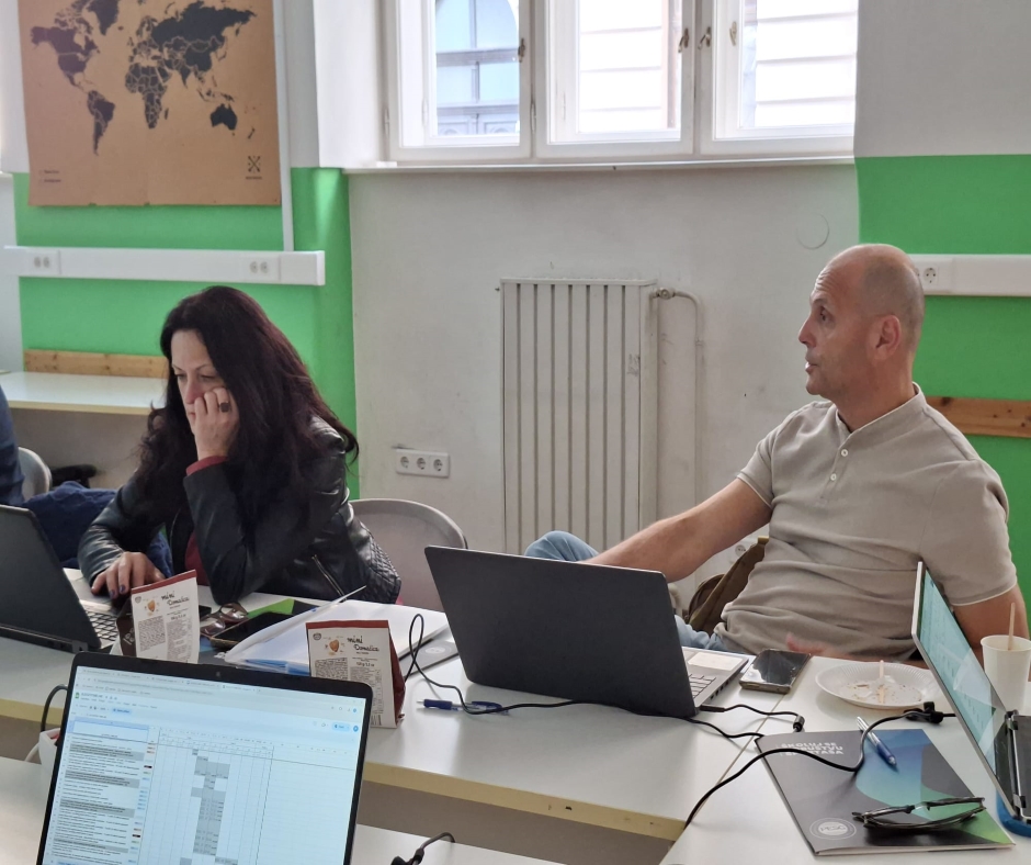 SDCSabac's tweet image. 💼 Četvrti po redu sastanak Erazmus+ projekta FYSSP-EHI održan je u Zagrebu. Partneri su razgovarali je o napretku projekta, fizičkim testovima,  i daljem razvoju aplikacije. SDCŠ su predstavljali Aleksandar Ivanovski i Dragana Drljačić.

ℹ️ sdcs.org.rs/4tpm-fyssp/

#ErasmusPlus