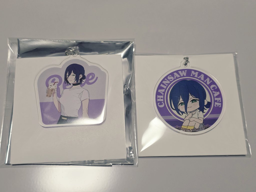 Asakura3rd02's tweet photo. 【特に求めているグッズ】
🌟🌟🌟チェンソーマン カフェ レゼ 等身 ミニキャラ アクキー（あと2個ずつ！）
🌟レトロGAMEアクキー レゼ ボム マキマ
🌟カフェ マキマ 等身アクキー
比率違いも検討しますので、検索からでもお気軽にご相談ください。 https://t.co/5nVDLLWaS6