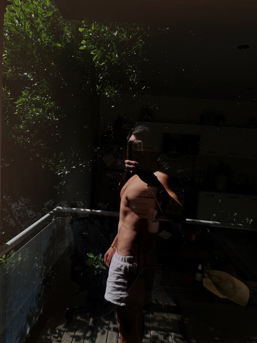 DimeChain's tweet image. Sol y licuado 🙂‍↕️💖