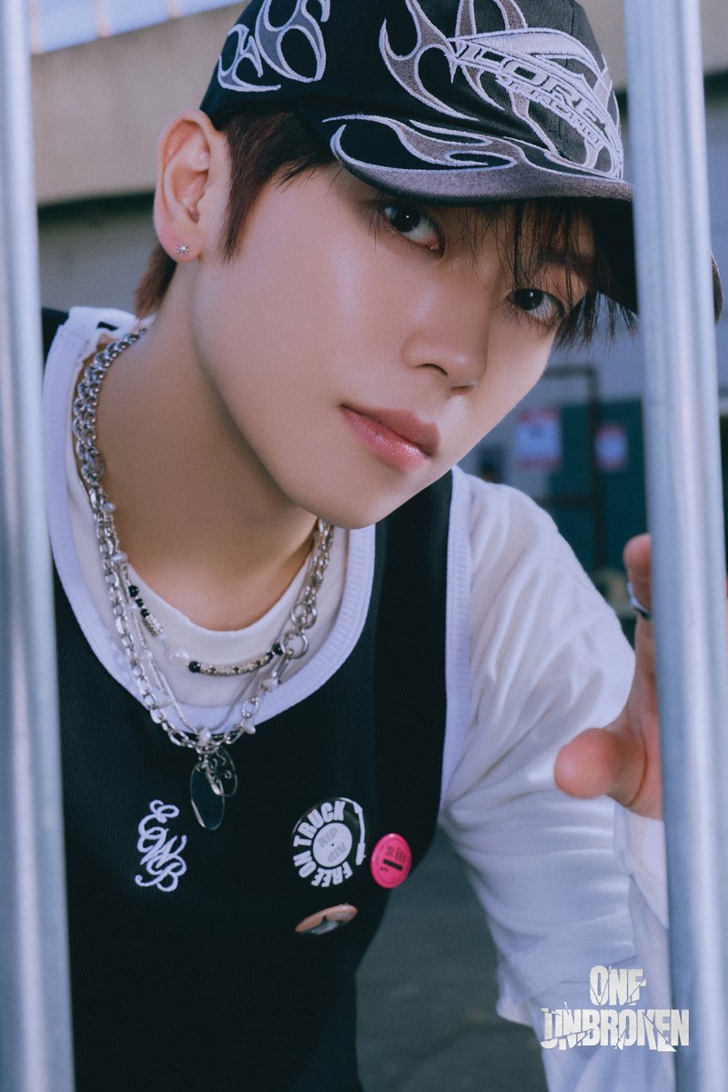 온앤오프(ONF) 9TH MINI ALBUM [UNBROKEN] CONCEPT PHOTO #No_Retreat