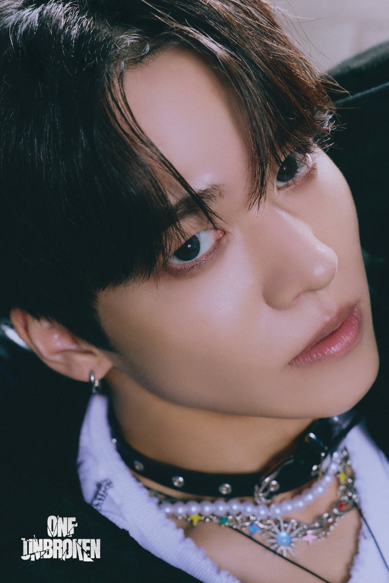 ONF_offcl's tweet photo. 온앤오프(ONF) 9TH MINI ALBUM 
[UNBROKEN]

CONCEPT PHOTO #No_Retreat
#유 #U

2025.11.10 6PM (KST)

#온앤오프 #ONF
#UNBROKEN #Put_It_Back https://t.co/th99MVGGJM