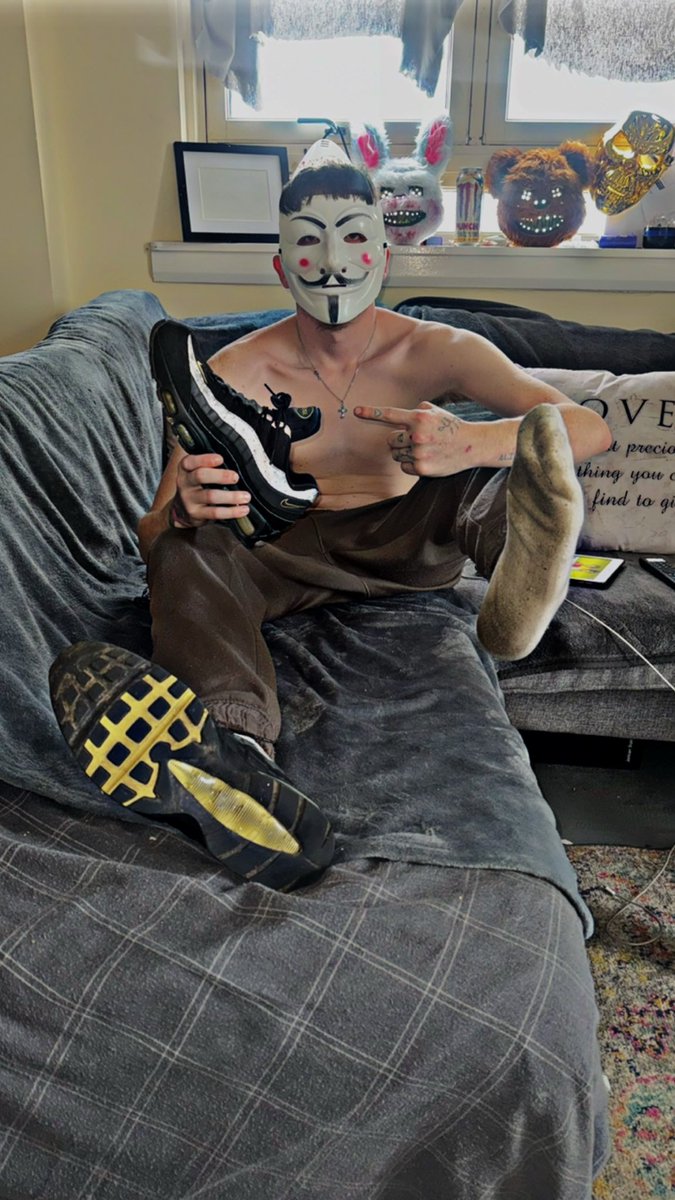 AlphaLou tweet media