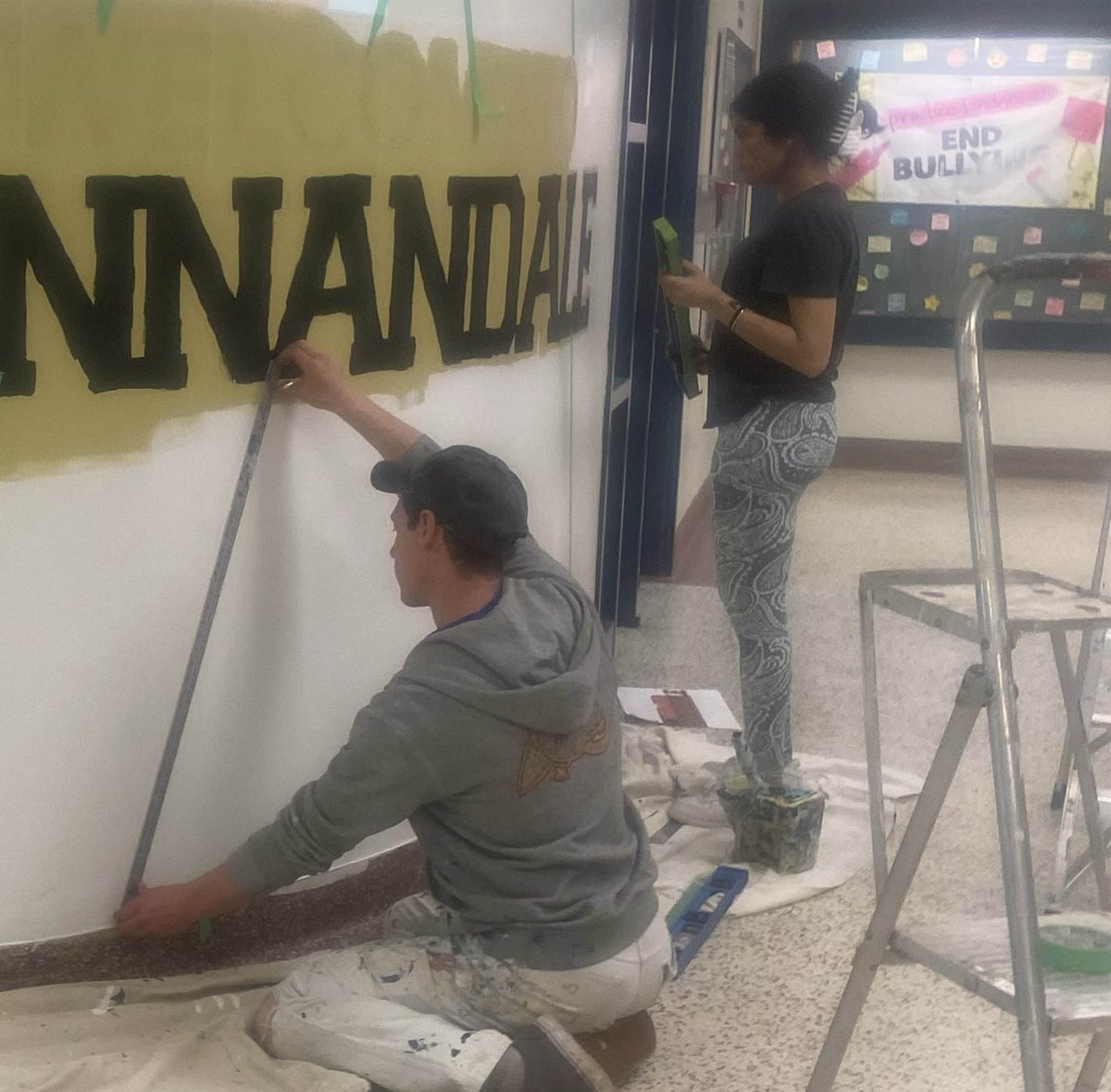 Our murals at Annandale! Go grizzlies! #schoomural #muralworks #grizzlies <a href="/ARTSHINEINC/">Artshine/Arts4All/Artshine in a Box</a> <a href="/TVDSB/">Thames Valley DSB</a> <a href="/annandaleps/">Annandale P.S.</a>