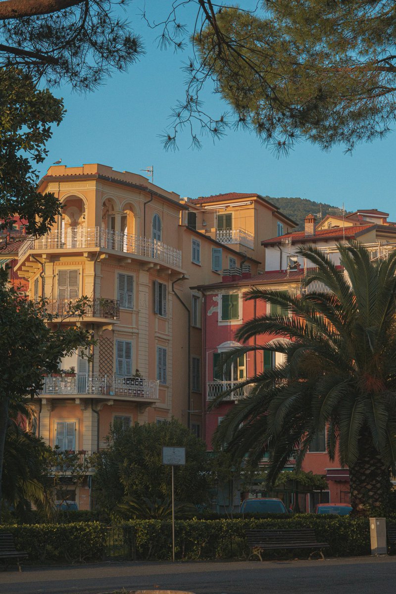 _UnrealEstate's tweet image. Life is but a series of choices.