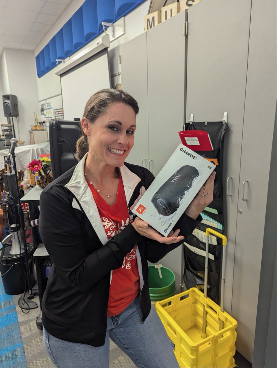 FirstER24's tweet image. We stopped by Carpenter Elementary yesterday to say thank you to the amazing teachers! 🍎✏️ A shoutout goes to Mrs. Goodwin for winning our speaker giveaway!
#communityfirster #deerparktx #dpisd