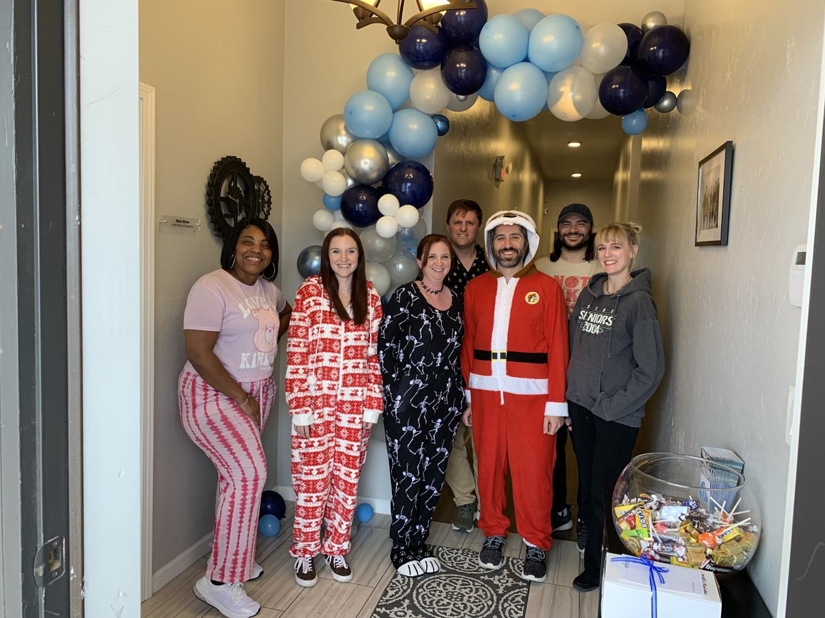 EasyTimeClock's tweet image. It&apos;s Spirit Week at our office!
Comfy Pajama Day brought the cozy vibes - and the Buc-ee’s look did not disappoint! 

#EasyTimeClock #OfficeVibes #SpiritWeek #WorkFun #TeamCulture