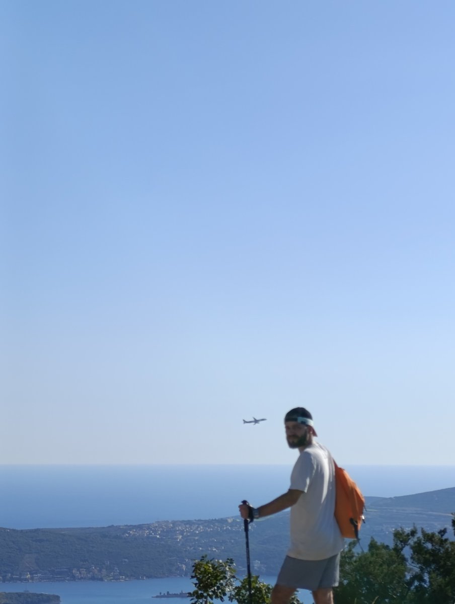 Није данас као <a href="/DejanBdx/">Dejan</a> али свеједно кул