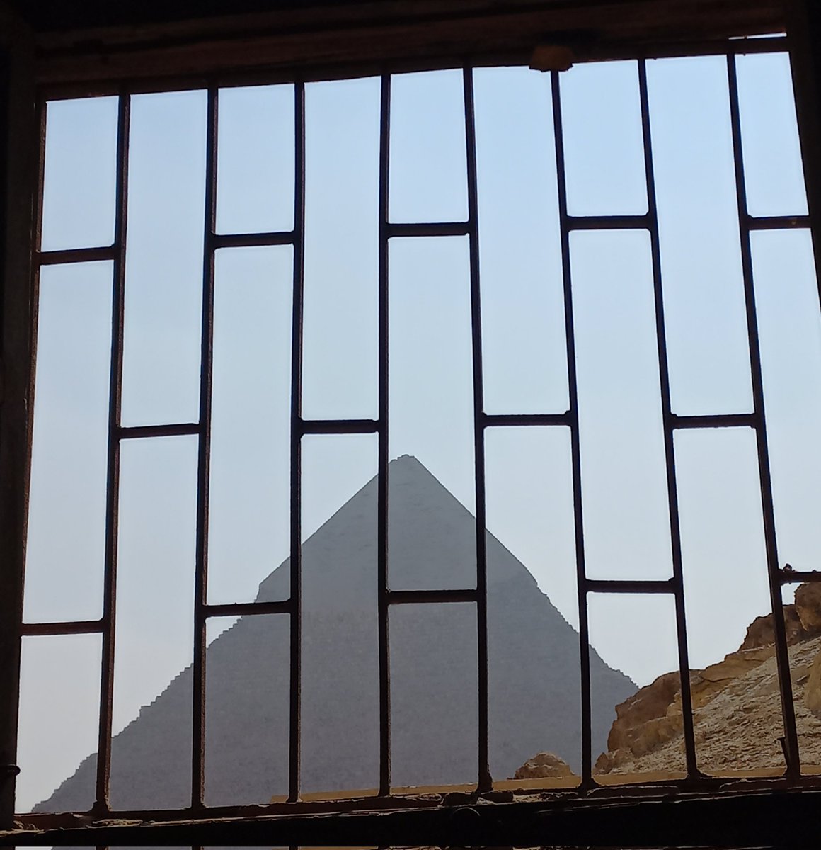 Today was our last day working in the laboratory. View from the Lab.
本日はラボでの仕事最終日だった。ラボからの眺め。