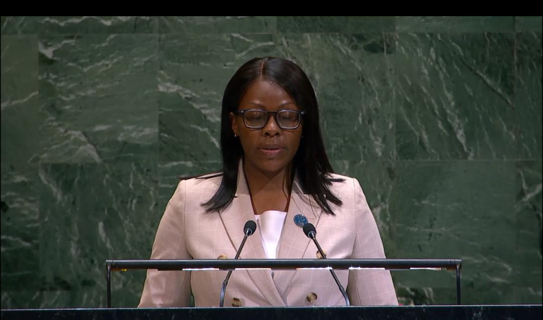 Zimbabwe en el debate de la AGNU se pronunció en contra del bloqueo de EEUU a #Cuba que causa dolor y sufrimiento al pueblo cubano y contra la inclusión de 🇨🇺 en la lista de Estados patrocinadores del terrorismo. #TumbaElBloqueo