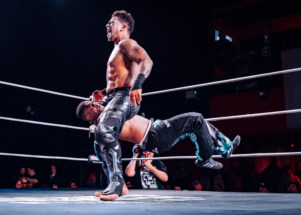 IamLioRush's tweet image. From The Shadows Of The Shire, 
HE is Blackheart Lio Rush. 

A charmed swindler. Humored. Convincing. Commanding. Resilient. Merciless. 🖤 #JumpInTheLine