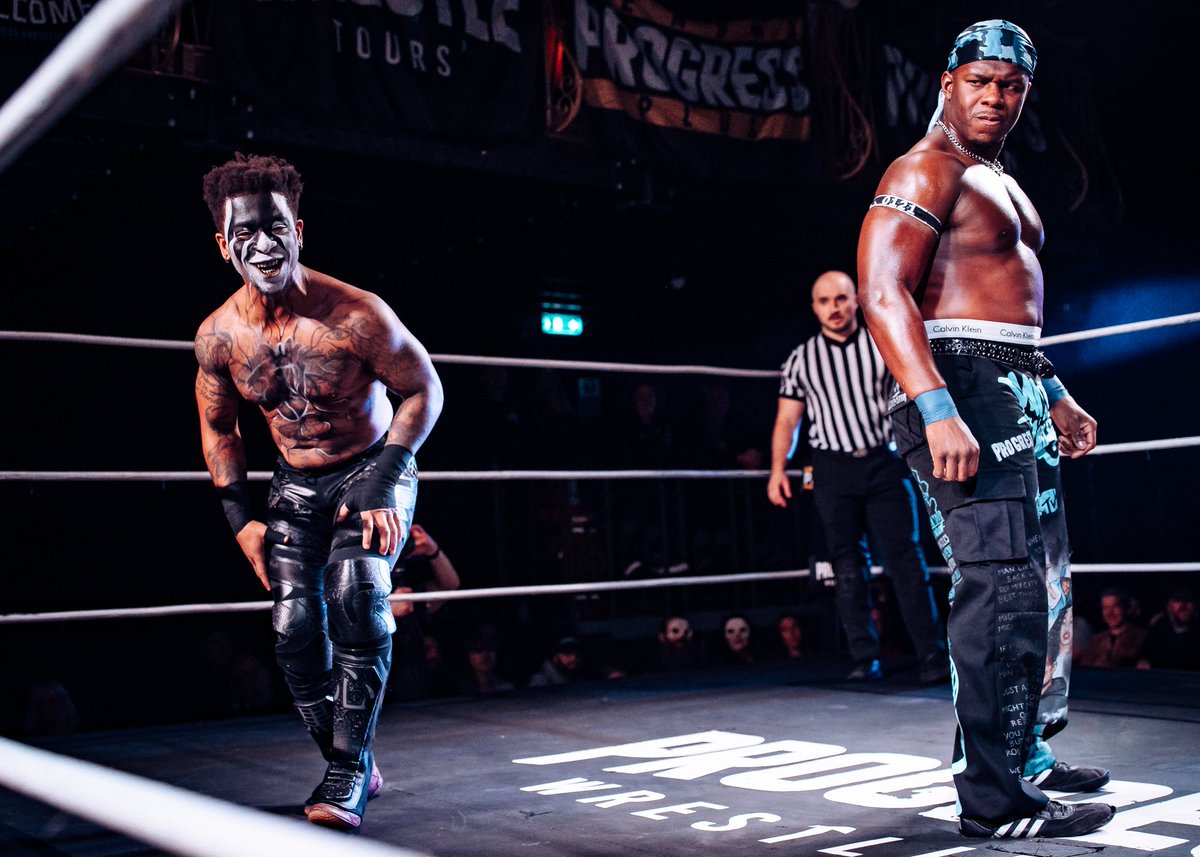 IamLioRush's tweet image. From The Shadows Of The Shire, 
HE is Blackheart Lio Rush. 

A charmed swindler. Humored. Convincing. Commanding. Resilient. Merciless. 🖤 #JumpInTheLine