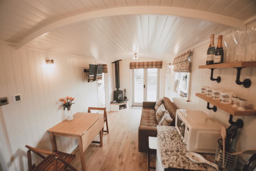 WeAcceptPets's tweet image. 🌼Holiday In Llandudno offers wonderful self-catering accommodation in Llanrhos, just moments from the famous seaside town of Llandudno — the perfect base for a peaceful getaway in beautiful Conwy. 🌊

Accepts 🐶 
weacceptpets.co.uk/Conwy/8676

#HolidayInLlandudno #Llandudno #Conwy