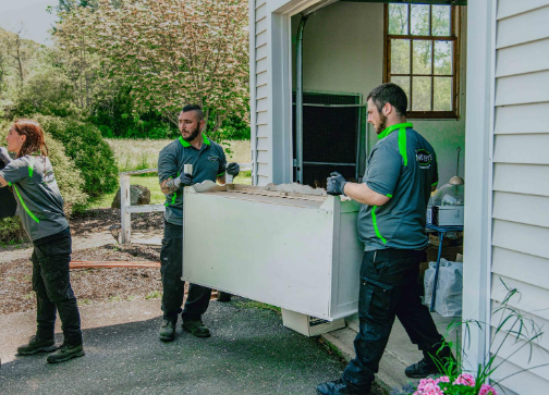 ecorubbishbris's tweet image. 🧹🪵 Don’t let junk steal your space! Our rubbish removal team is just a call away 📞🚛
 #DeclutterNow #WasteRemoval #CleanLiving