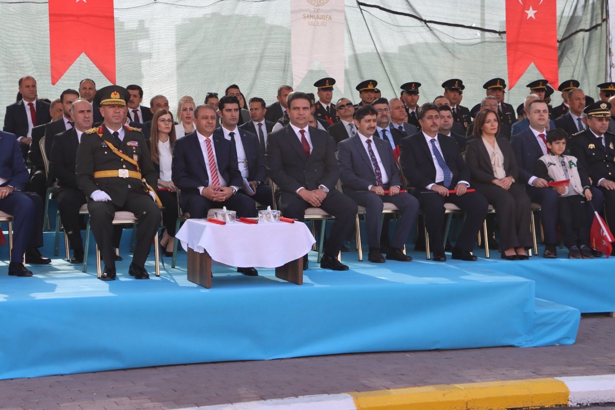 Şanlıurfa Valiliği tarafından düzenlenen 29 Ekim Cumhuriyet Bayramı Kutlama Töreni'ne, Baromuz adına Baro Genel Sekreterimiz Av. Yasemin GÜLEÇ katılım sağlamıştır.