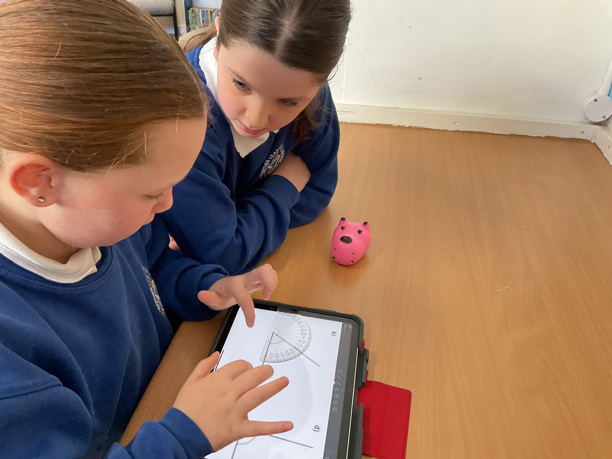 stpetersgala's tweet image. A new skill learnt in P6 this morning. We’ve had success estimating the size of angles, so have moved on to measuring angles up to 180 degrees using a protractor. @SBCEducation1 @SBCNumeracy #concentrate