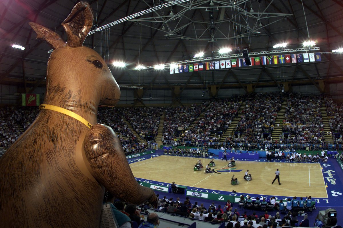 Aussie Aussie Aussie, oi oi oi! 🇦🇺 Kickin’ back with me mates, catchin’ the wheelchair rugby debut final like a true blue legend 🦘☀️ #Sydney2000