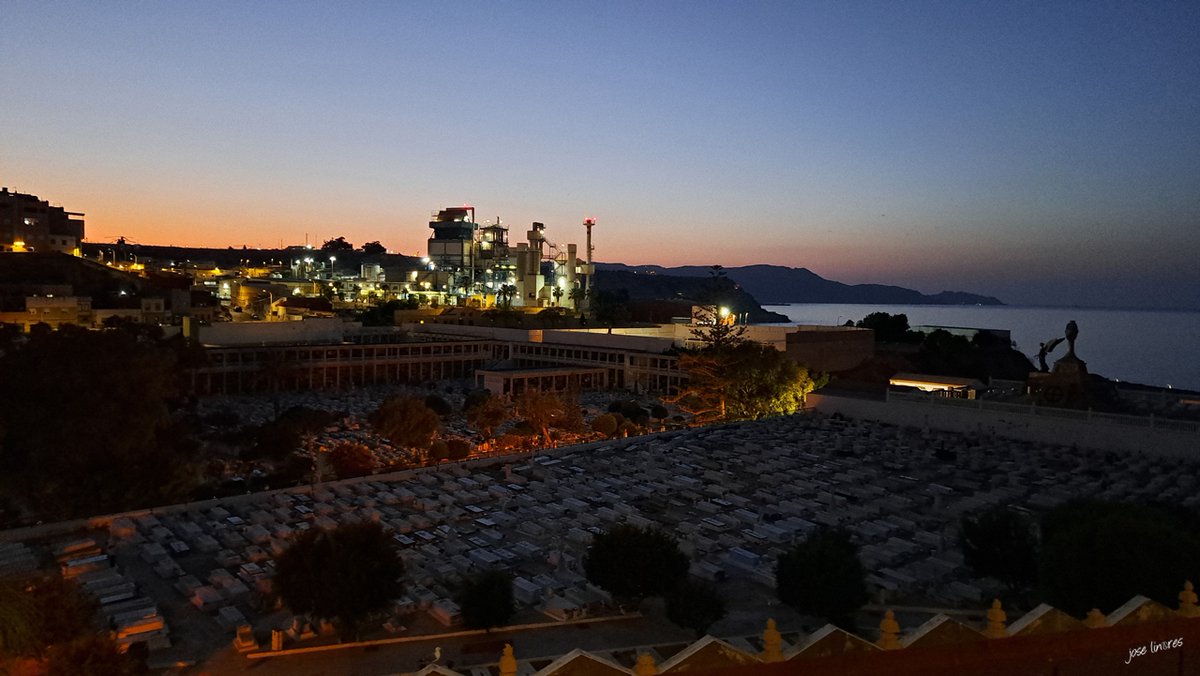 Vista del Cementerio Municipal de Melilla.

#Melilla #Otoño