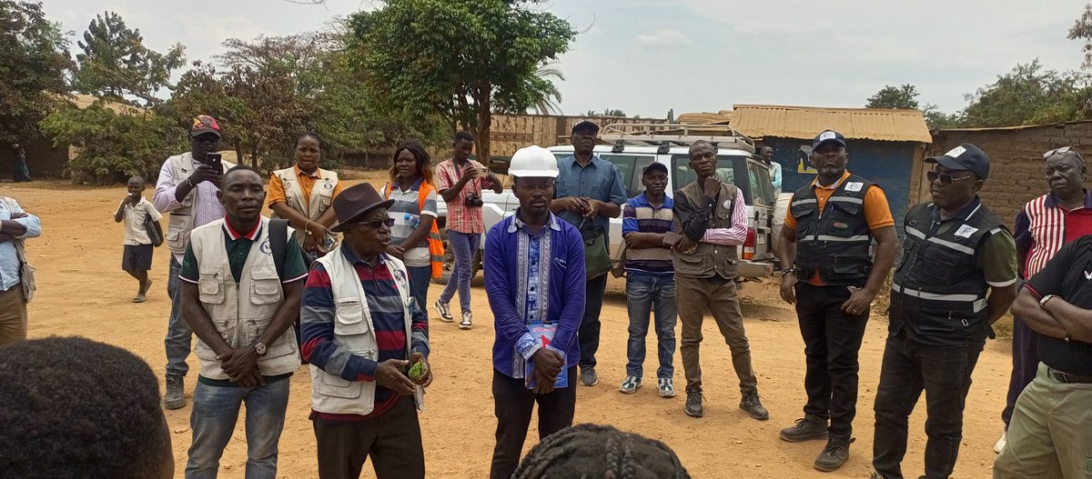 OvdaRdcOff's tweet photo. Top départ des travaux d’entretien routier 2025 dans #Moba, #Nyunzu et #Kalemie !
Sous la vision du DG Cléophas Badiashile Katumba, l’#OVDA/#Tanganyika agit pour des routes durables, le désenclavement rural et le développement local 

https://t.co/B7WRWUggCt https://t.co/adKs5x40Vr