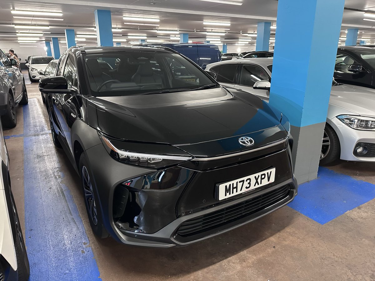 ronaldkc's tweet photo. #toyota has done a great job on #bz4x 
It is absolutely the top 3 #EV  I’ve driven in UK market base on comfort. https://t.co/EsF70i8zLy