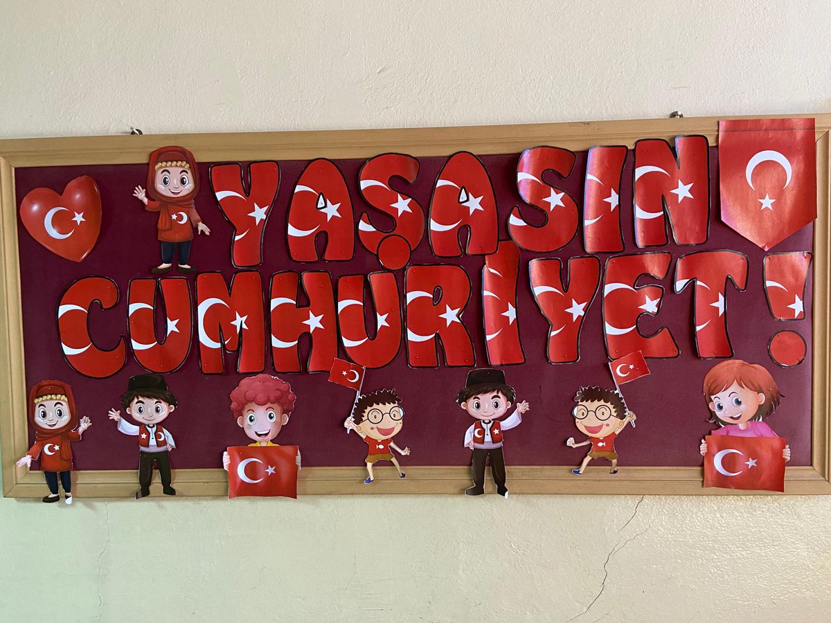 Hurriyetio56's tweet photo. Okulumuzda Cumhuriyet Bayramı çoşkusu... @Dr_KemalKzlkaya @saz_ilhan @mem_siirt @hamithoca56 @SiirtValiligi @Yusuf__Tekin https://t.co/DRAL43lNgJ