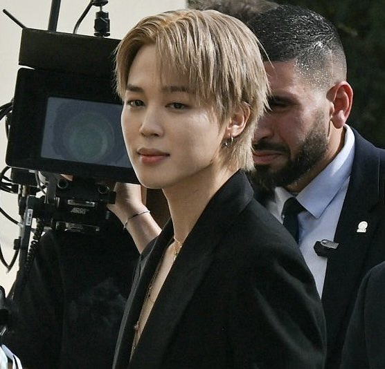 SUGAJIN_7 tweet media