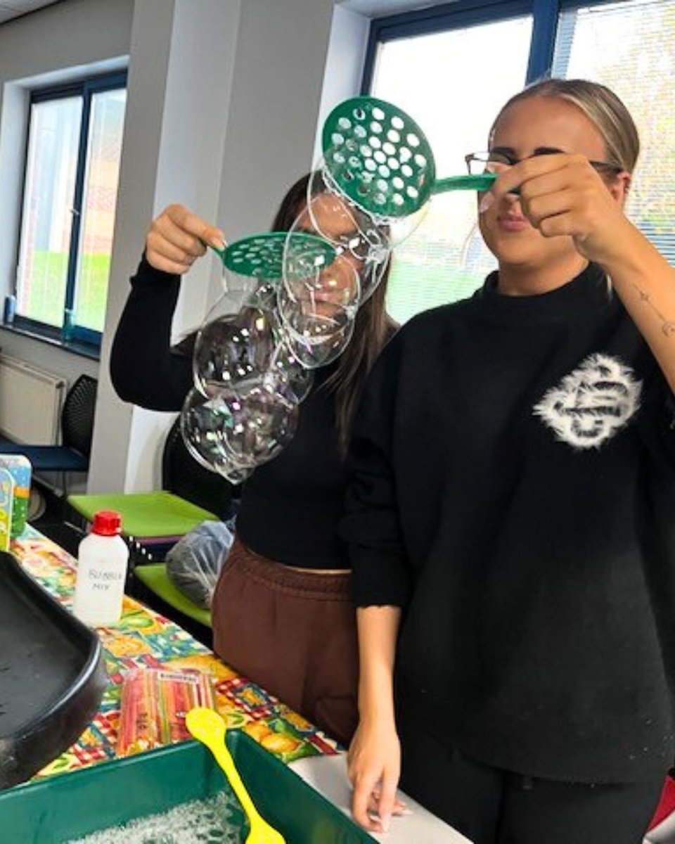 NTUSocSciences's tweet photo. How can play inspire learning? ✨ 

Our third-year #PrimaryEducation (QTS) students on the 3–7 route have been exploring provocations for play -discovering how creative environments spark curiosity, imagination &amp; deep learning in early years settings 🌈

#NTU #ProudtobeNTU https://t.co/4lEq9zndlQ