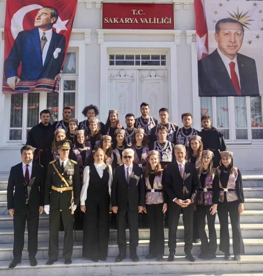 29 Ekim Cumhuriyet Bayramı için Atatürk Bulvarı’nda düzenlenen törene katıldık.

Tören için emek verip hazırlık yapan tüm ekiplere şükranlarımı sunuyor, Cumhuriyetimizin 102. yılını tebrik ediyorum.