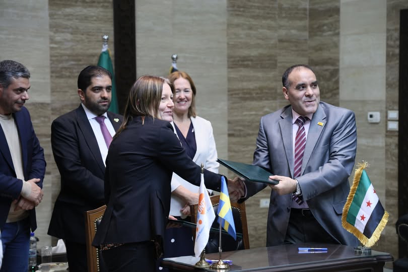 🤝 #Sweden, #UNFPA &amp; Syria’s Ministry of Health join forces to enhance maternal health!
A new funded $2.75M agreement will strengthen midwifery education &amp; practice — ensuring quality, respectful care for every woman &amp; newborn in #Syria. 💙
<a href="/SwedeninLB_SY/">Embassy of Sweden in Beirut & Damascus</a> 
#MaternalHealth
