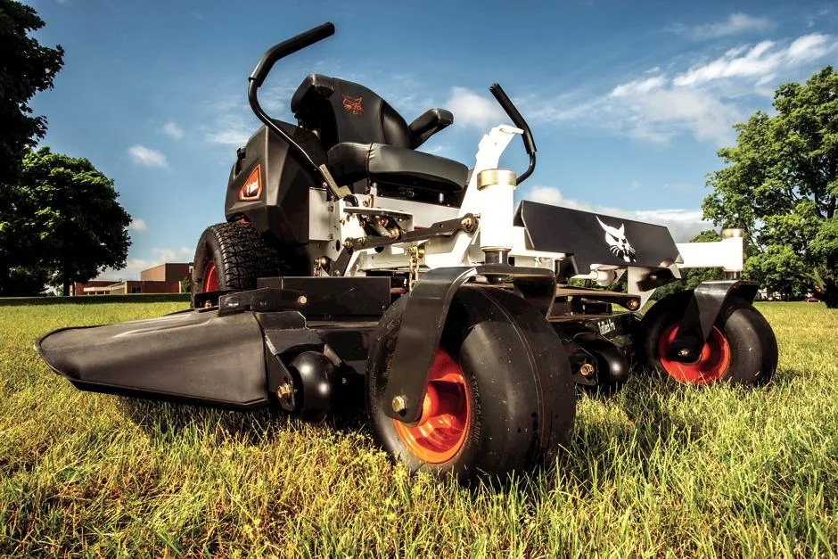 The Bobcat ZT3000 mower is built for those who demand power, precision, and durability. With its robust Kawasaki engine, superior cutting deck, and ergonomic design, this mower tackles even the toughest terrains with ease. 

bobcatmowersuk.co.uk/portfolio/bobc…