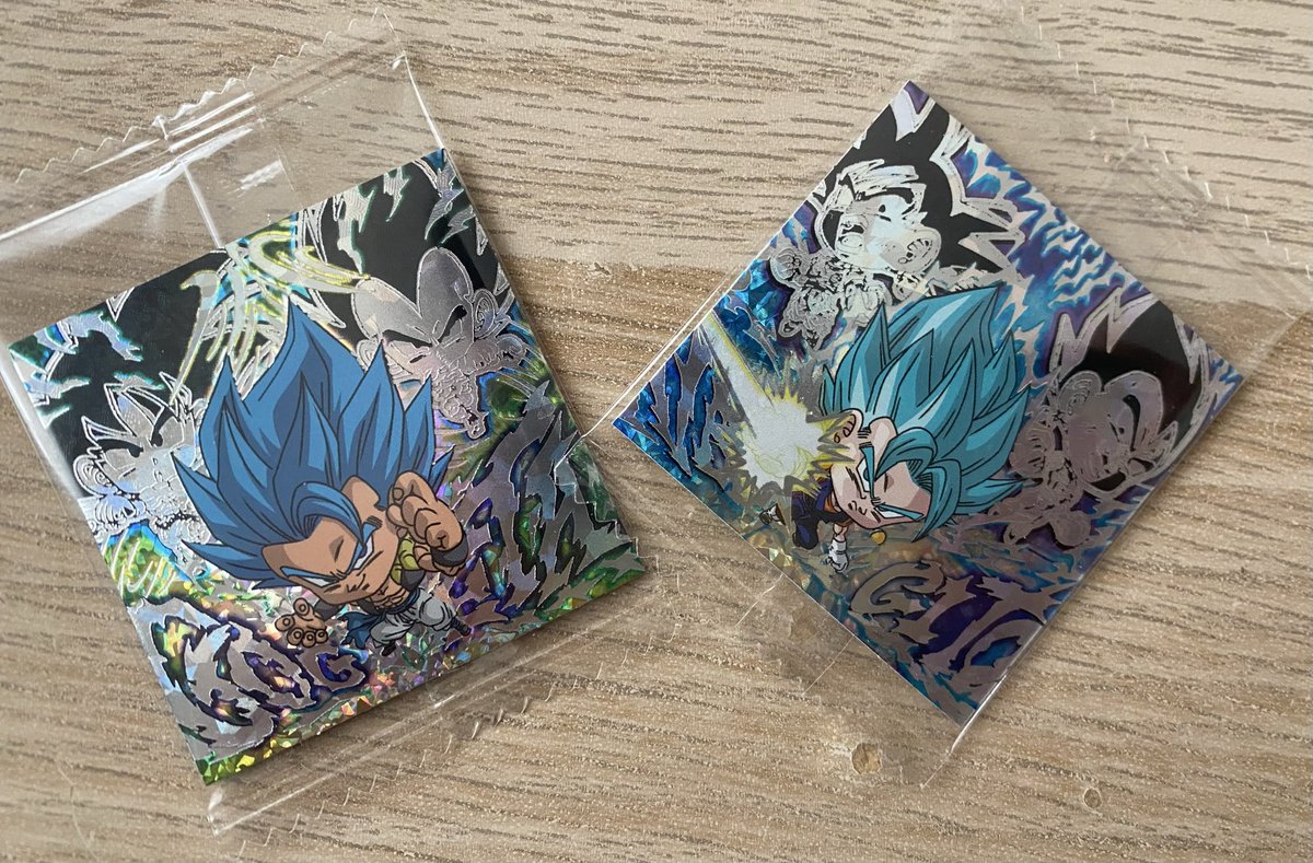 嫁さんとドラゴンボールウエハース買ってベジットとゴジータ出てびっくり！🫠