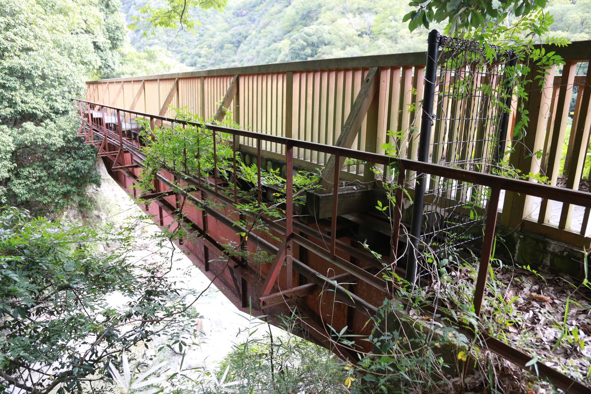 RM_MODELS_neko's tweet image. 関西で行楽スポットというと、やはり京都や奈良を思い浮かべる方も多いかと思いますが、混み合いやすいのが悩みどころ
そこで今回はレイル・ファンらしく廃線跡巡りをしつつ自然も味わえ、大阪駅からも比較的近いスポットをご紹介したいと思います（写真：福島鷺栖）
rail.hobidas.com/feature/527984/