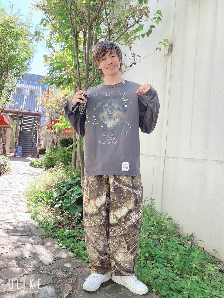 今日は隊長に先月は他店で稼働したことを一言伝えに🚀🙇‍♀️ジャグは満席🈵
隊長のカメラマンやってみた📸 とりあえず空いていた🐒のリセ狩り‼️
27日も稼働したけどがちゃぽんの周年が凄かったみたいだから来年はがちゃぽんかな🫶27も今日もリセ狩りでほんのりプラス🐒
次は朝からジャグ打ちたいな🤡