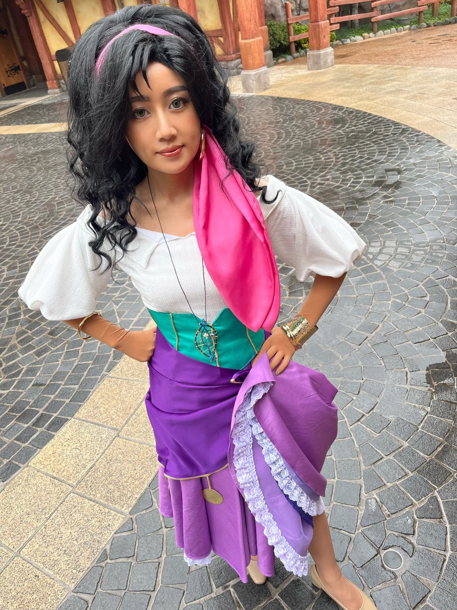 esm_jas51's tweet photo. The Hunchback of Notre Dame:Esmeralda

私にとって世界一大切な映画ノートルダムの鐘
慈愛に満ち強く美しい心をもった女性
念願叶ってついにエスメ仮装ができました😭😭🫶

#Dハロ仮装
#Dハロ仮装2025 https://t.co/oHgwCvEPKJ