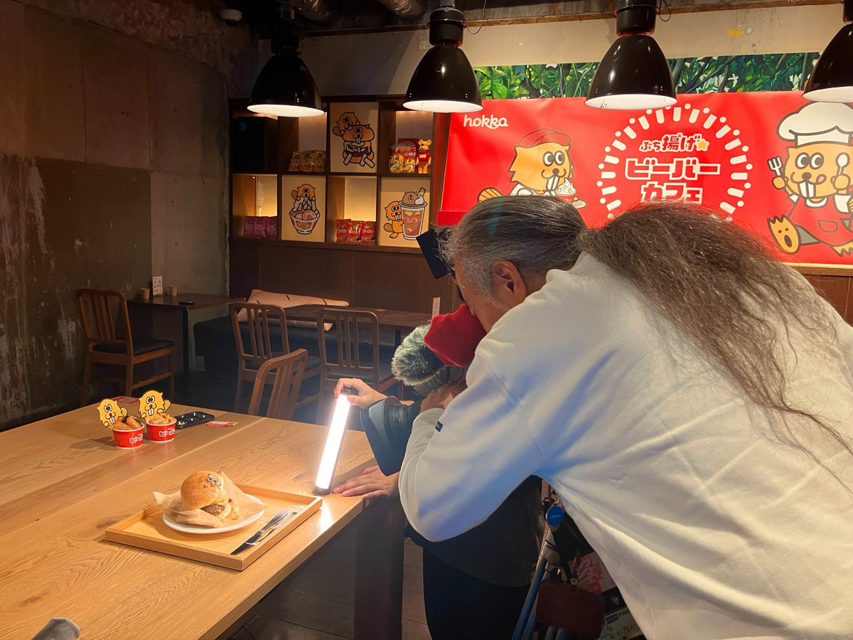 🎉ぶち揚げ★ビーバーカフェ🎉
ついに...明日オープン〜！！ʕ*`ꎴ ́*ʔ✨

#石川さんパレット 🎨でも
ご紹介いただきましたぞ〜！💨

おいしい＆楽しいがモリモリだくさん🍔🍹
みんな、遊びにきまっし〜！！！

#ビーバー #ビーバーカフェ #hokka #金沢カフェ巡り