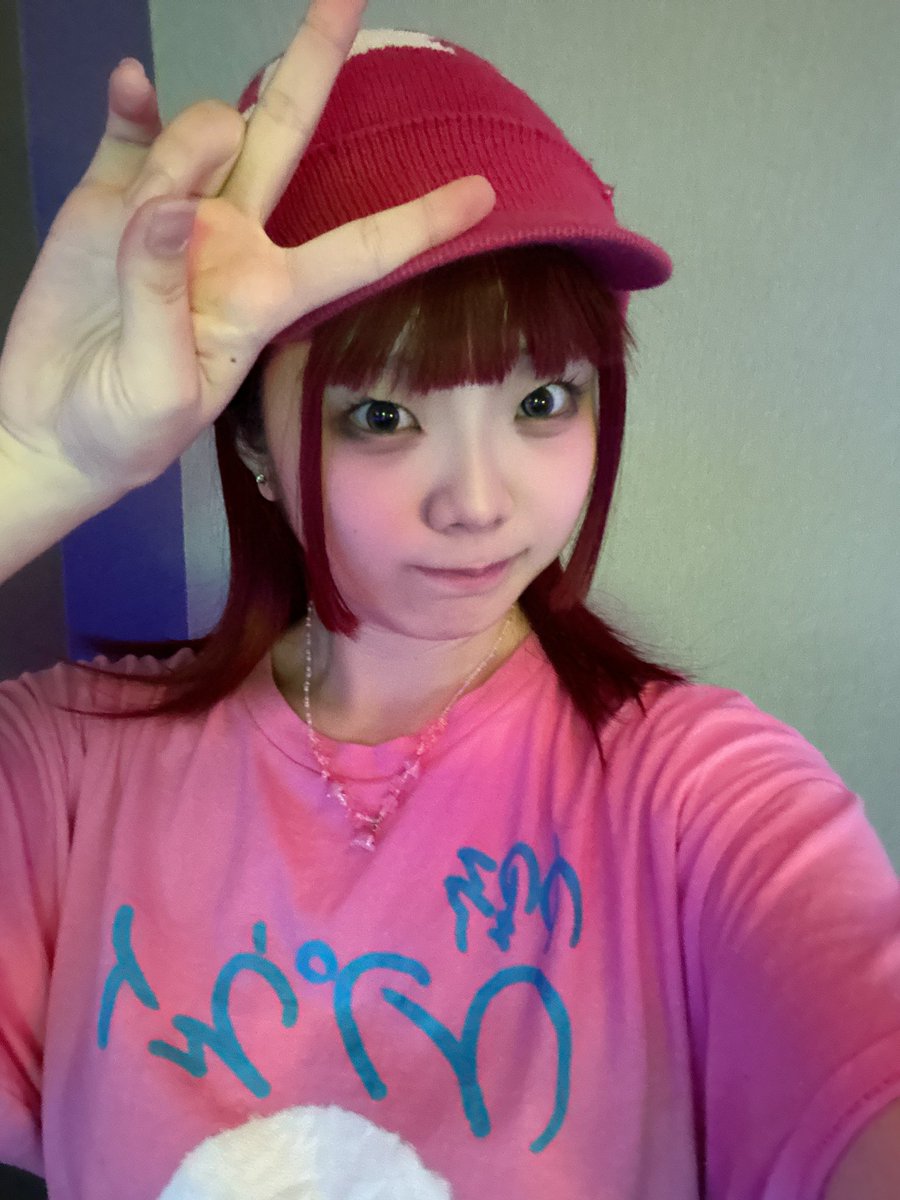 BAR クロモソーム！
OPENしました🐥⸒⸒

水曜日ですっ★
久しぶりにのんがいます〜👻
ハロウィン近いし大騒ぎしよう🐈‍⬛

🌟Door charge ￥1000
🌟1 Drink ￥700〜
🌟PayPay決済◎

 #高円寺 #高円寺バー #BAR #クロモソーム #お酒好きと繋がりたい