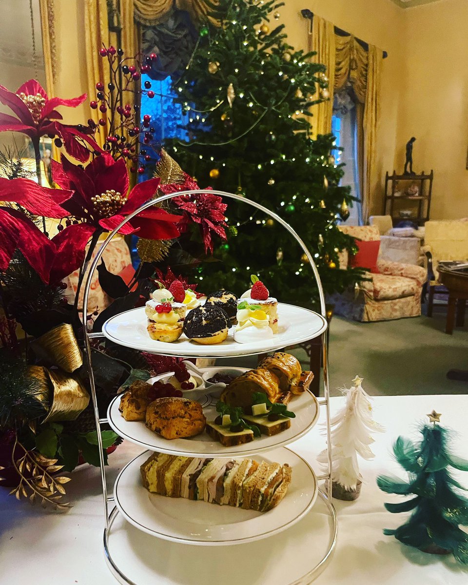 Heading into the most magical time of the year, one of our favourite things has to be our Festive Afternoon Tea!🎄
Perfect for sharing with friends, family, or simply enjoying a cosy moment to yourself. 
Book your table on 01904 641241.