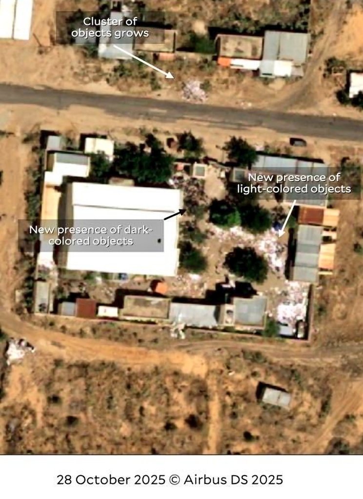 AfriMEOSINT's tweet photo. It’s truly horrific. 

Over 460 patients were reportedly executed by the RSF at El Fasher’s Saudi Hospital, with footage and satellite images confirming a mass killing. 

Clusters of objects seen in the satellite images are likely the bodies of those who were murdered. https://t.co/foSgRuf5oS