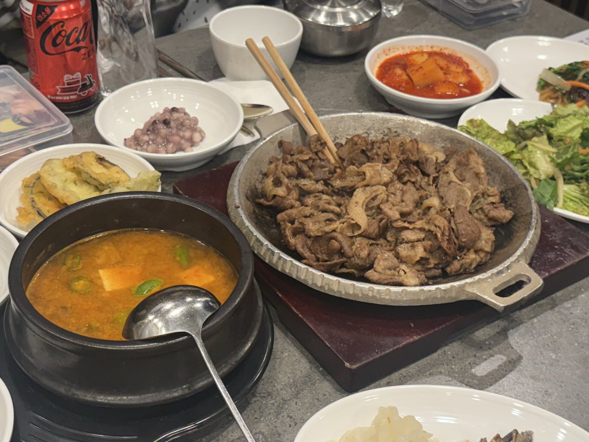 쿠 tweet media
