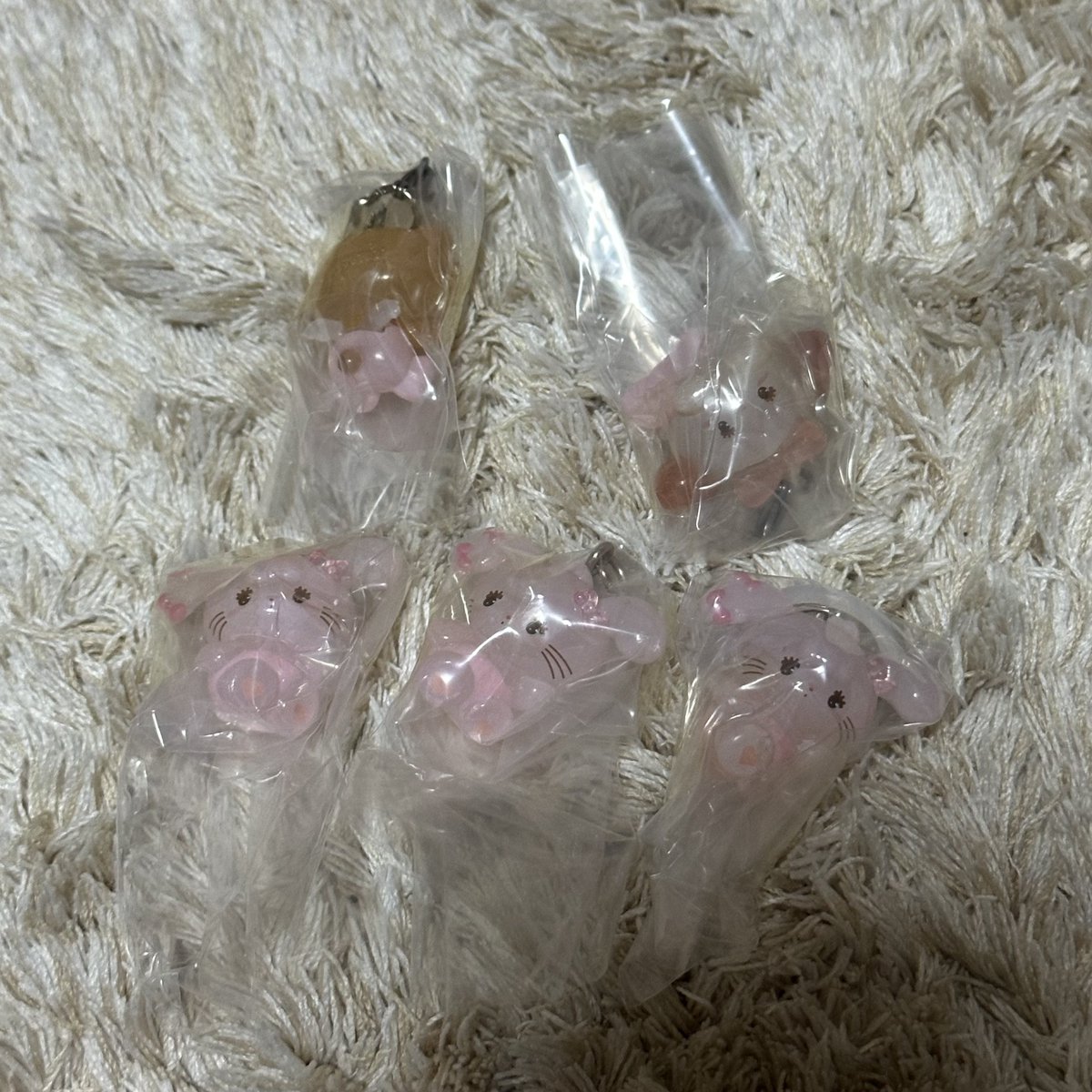 astrhk223's tweet photo. @0

mikko ガチャ ガチャガチャ めじるしアクセサリー2 めじるしチャーム 交換

譲：キャミー×3、スフレ、ラテ

求：ムース

お気軽にお声掛けください🙇🏻 https://t.co/K6F95TxYV9