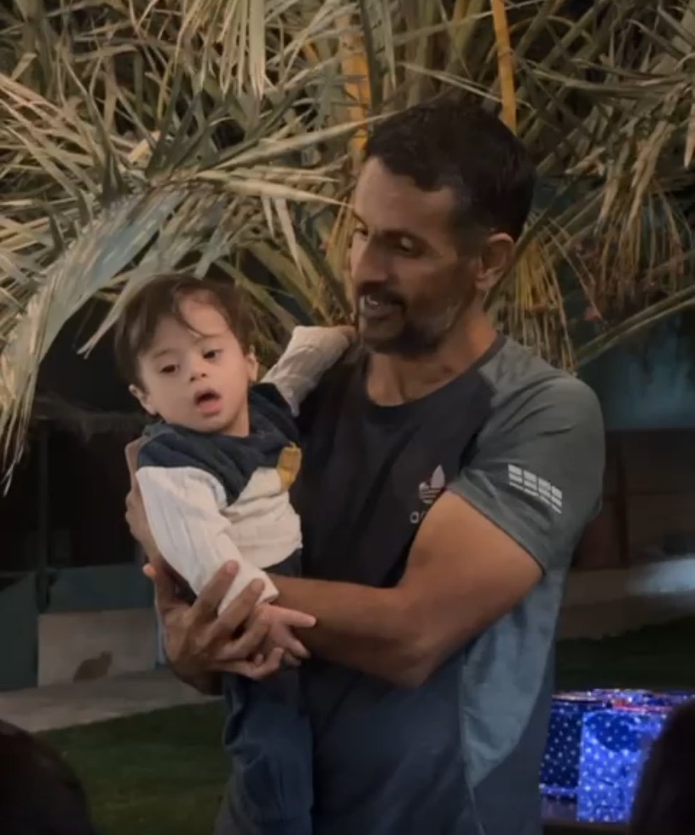 في يومٍ مفعمٍ بالجمال والأصالةنظّمت مؤسسة تمكين الهمم رحلةً ميدانية إلى مربط الباسقات للخيل العربية الأصيلةوذلك ضمن برامجها الهادفة إلى الدمج المجتمعي وتوسيع آفاق المعرفة والترفيه لدى المستفيدين كما أتاحت الزيارة فرصة للتفاعل المباشر مع الخيول ما أضفى على اليوم طابعًا من الفرح