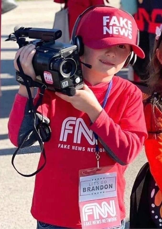 We may have a Halloween Costume Winner here!🎃🤣