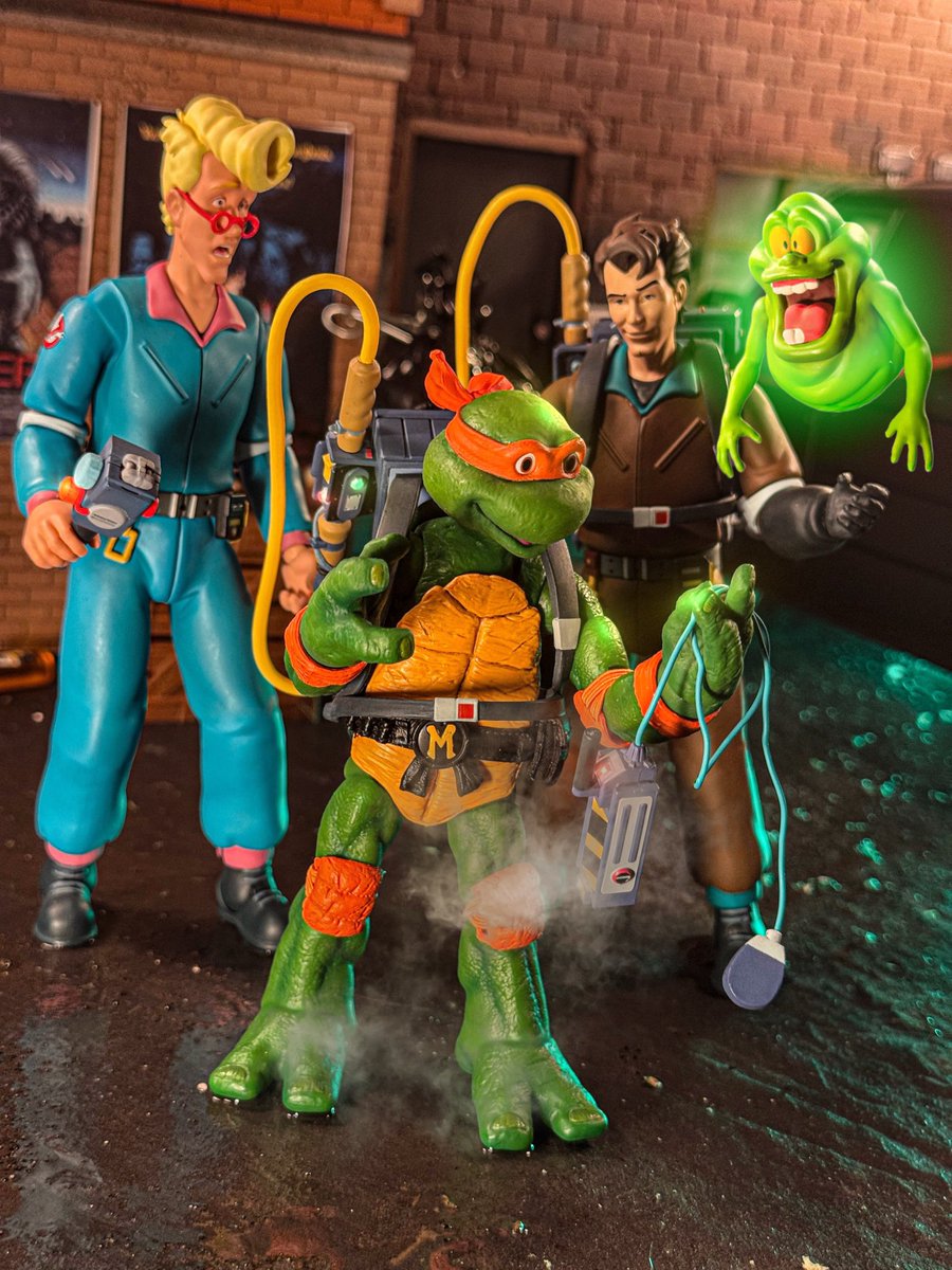 toyetic40s's tweet image. “I was born to wear this stuff…”

#EgonSpengler #Egon #PeterVenkman #Slimer #Mondo #MondoToys #TheRealGhostbusters #Michelangelo #TMNT #Mezco #MezcoToyz #SpookySeasonToyPics #ACTIONFIGURES #ActionFigurePhotography #ToyPhotography 

@MondoNews @mezcotoyz @Ghostbusters @TMNT